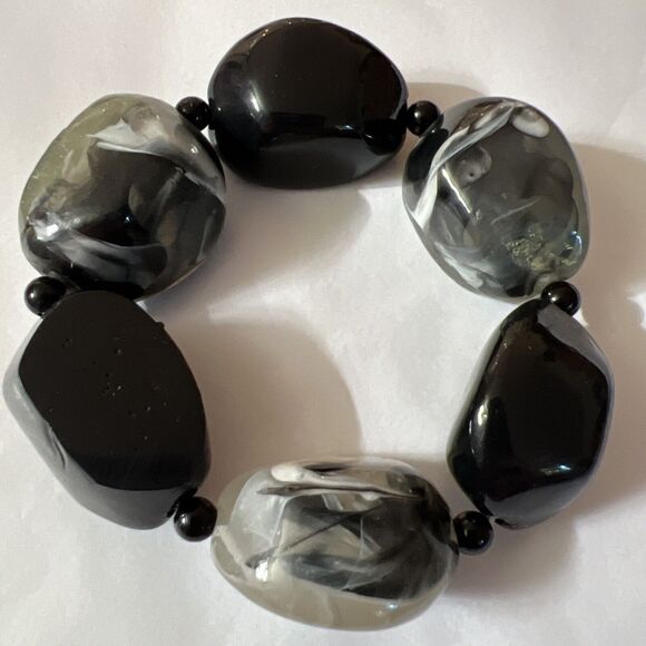 Black & Gray Snowflake Obsidian Pendant w/ Plastic Bracelet & Drop Earrings Set - Picture 7 of 16